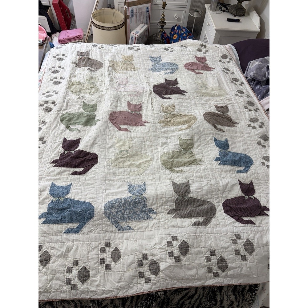 VTG Cat Kitten Quilt 61x76 Cottage Core Whimsical Patchwork Floral CUTTER FLAWs